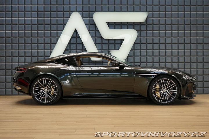 Aston Martin DB12 500kW V8 B&W Ceramic 2024