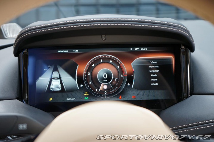 Aston Martin DB12 500kW V8 B&W Ceramic 2024