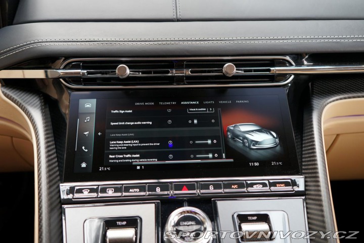 Aston Martin DB12 500kW V8 B&W Ceramic 2024