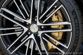 Aston Martin DB12 500kW V8 B&W Ceramic 2024