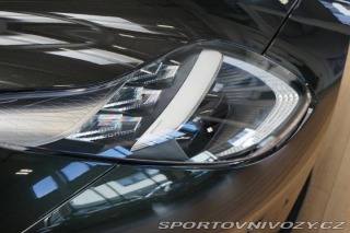 Aston Martin DB12 500kW V8 B&W Ceramic 2024