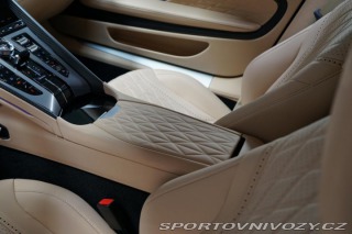 Aston Martin DB12 500kW V8 B&W Ceramic 2024
