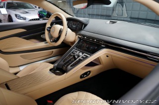 Aston Martin DB12 500kW V8 B&W Ceramic 2024