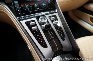 Aston Martin DB12 500kW V8 B&W Ceramic 2024