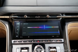 Aston Martin DB12 500kW V8 B&W Ceramic 2024