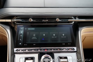Aston Martin DB12 500kW V8 B&W Ceramic 2024