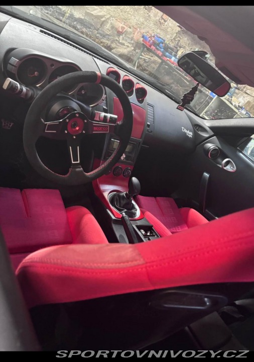 Nissan 350 Z Rocketbunny 2004