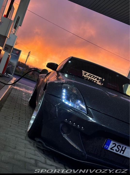 Nissan 350 Z Rocketbunny 2004