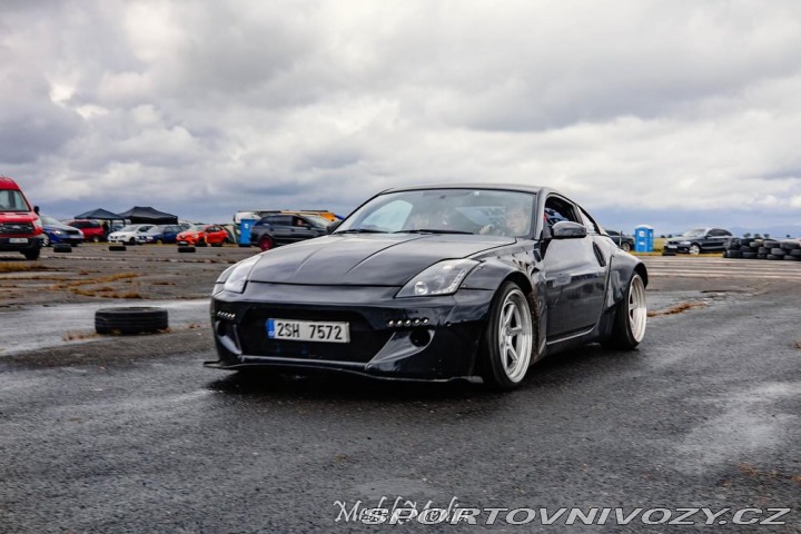 Nissan 350 Z Rocketbunny 2004