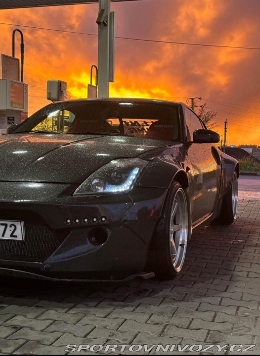 Nissan 350 Z Rocketbunny 2004