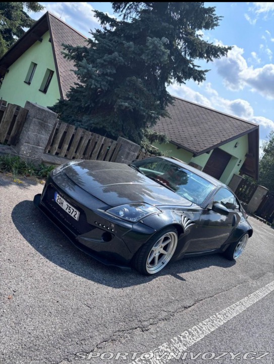 Nissan 350 Z Rocketbunny 2004