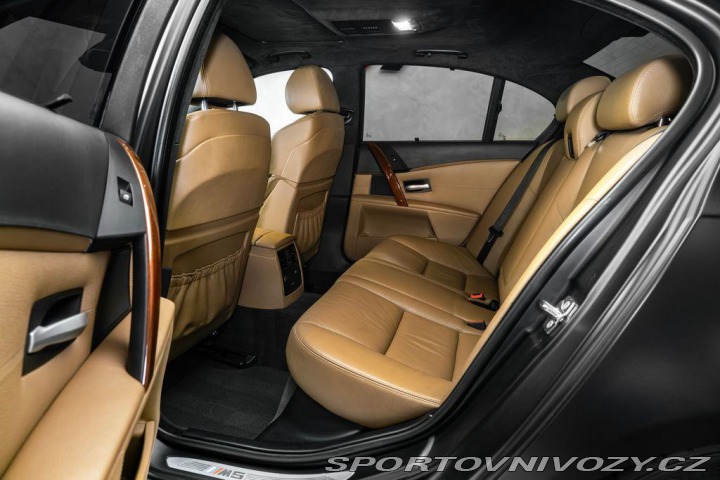 BMW M5 V10 5.0 manuál 2007