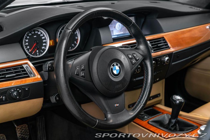 BMW M5 V10 5.0 manuál 2007