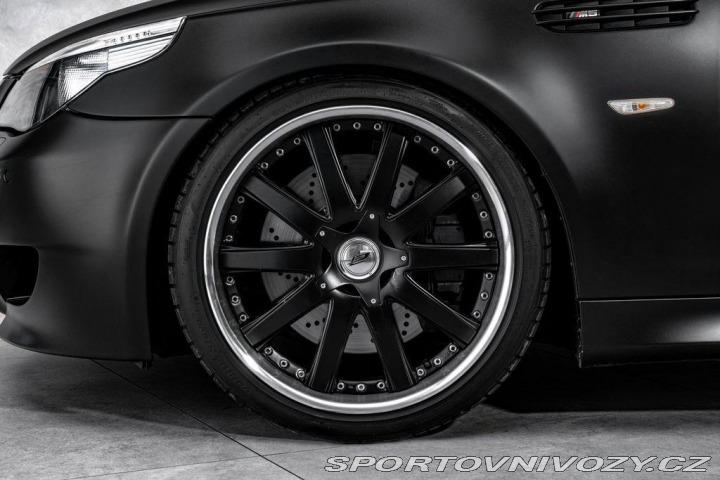 BMW M5 V10 5.0 manuál 2007