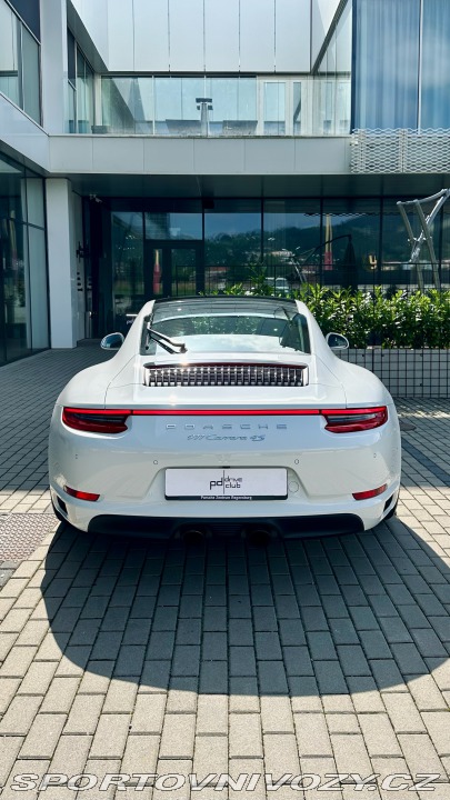 Porsche 911 Carrera 4S 2017
