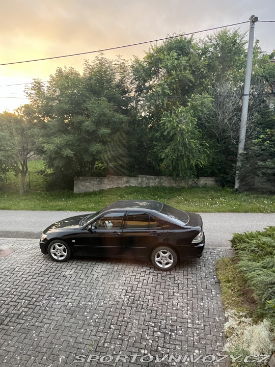 Lexus IS 200 1999