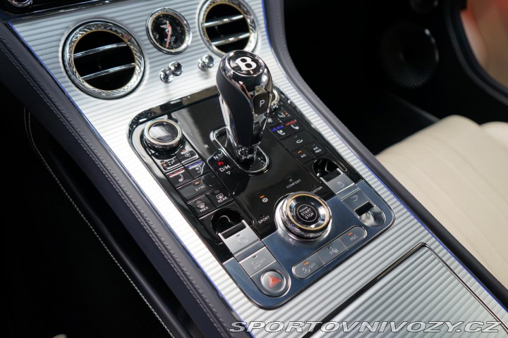 Bentley Continental GT V8 B&O Pano ACC Ni 2023