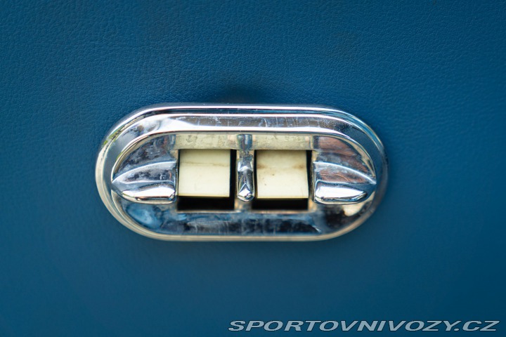Ostatní značky Ostatní modely Studebaker AVANTI SUPERCHARGED 1963