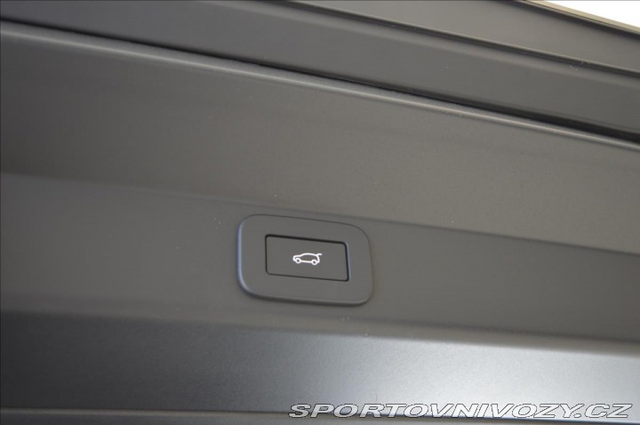 Ostatní značky Ostatní modely Land Rover Range Rover Sport 4,4 SV Edition One P635 N 2024
