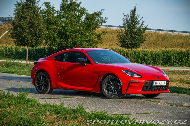 Toyota GR86 sedan 2023