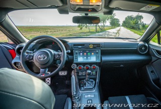 Toyota GR86 sedan 2023