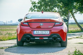 Toyota GR86 sedan 2023