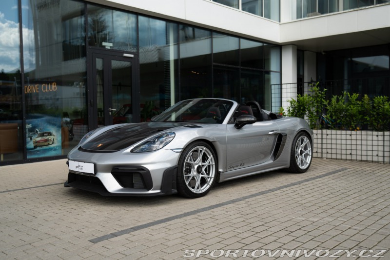 Porsche 718 Spyder RS