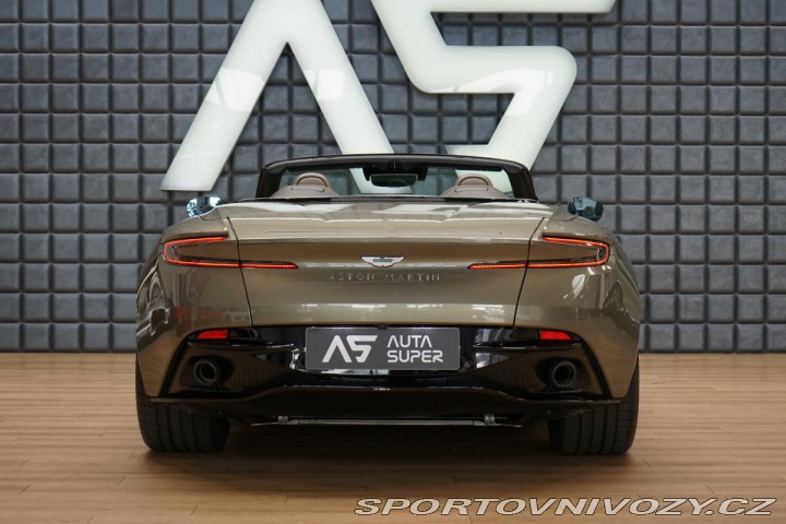 Aston Martin DB12 Volante V8 500kW Ceramic 2024
