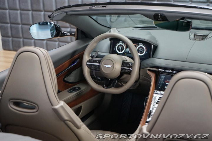 Aston Martin DB12 Volante V8 500kW Ceramic 2024