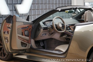 Aston Martin DB12 Volante V8 500kW Ceramic 2024