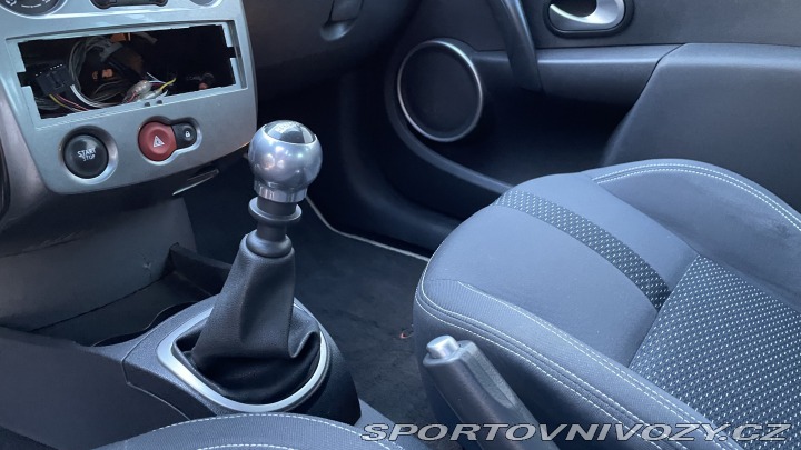Renault Clio Sport 2.0i RS 145kW 2008