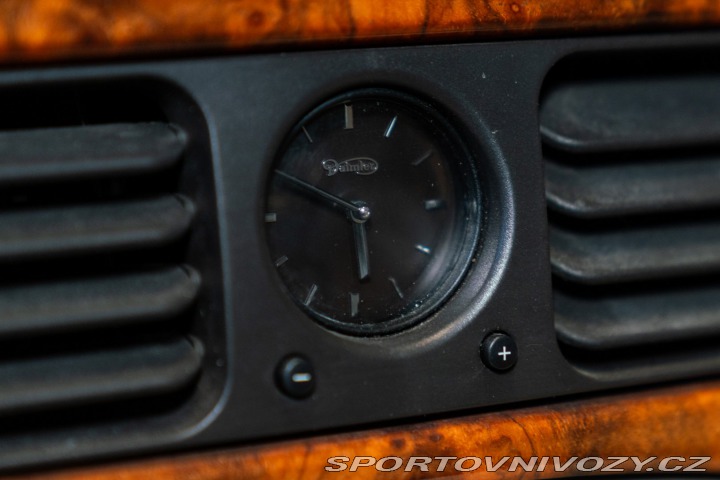 Ostatní značky Ostatní modely Daimler V8 LWB 1997
