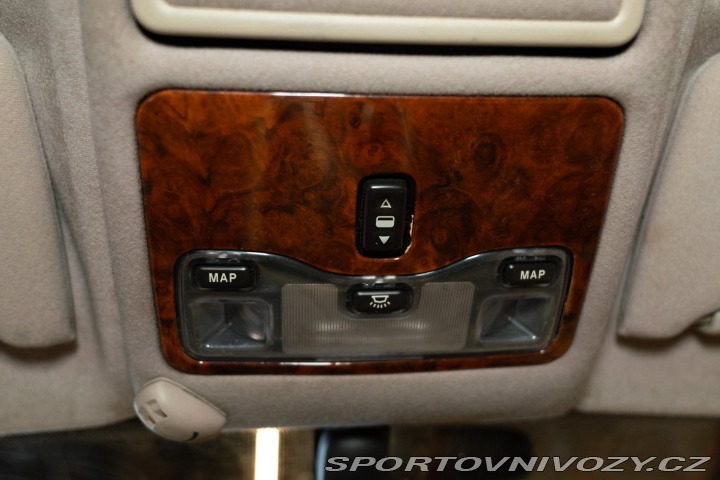 Ostatní značky Ostatní modely Daimler V8 LWB 1997
