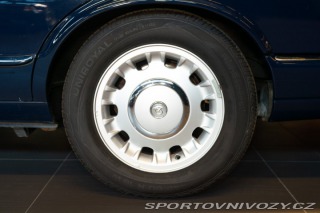 Ostatní značky Ostatní modely Daimler V8 LWB 1997