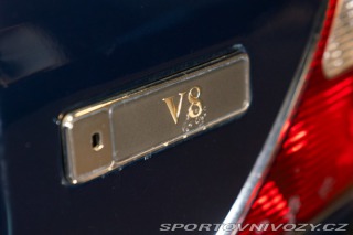 Ostatní značky Ostatní modely Daimler V8 LWB 1997