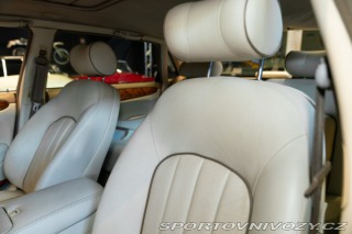 Ostatní značky Ostatní modely Daimler V8 LWB 1997