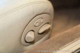 Ostatní značky Ostatní modely Daimler V8 LWB 1997