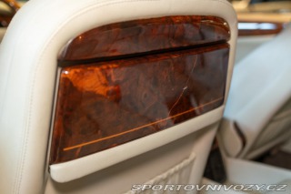 Ostatní značky Ostatní modely Daimler V8 LWB 1997