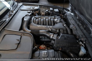 Ostatní značky Ostatní modely Daimler V8 LWB 1997