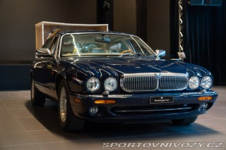 Ostatní značky Ostatní modely Daimler V8 LWB 1997