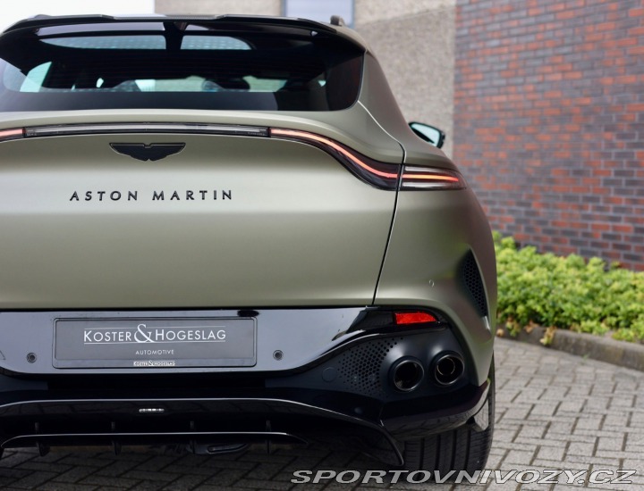 Aston Martin DBX 707 *PLNÁ VÝBAVA*Q-Satin 2023