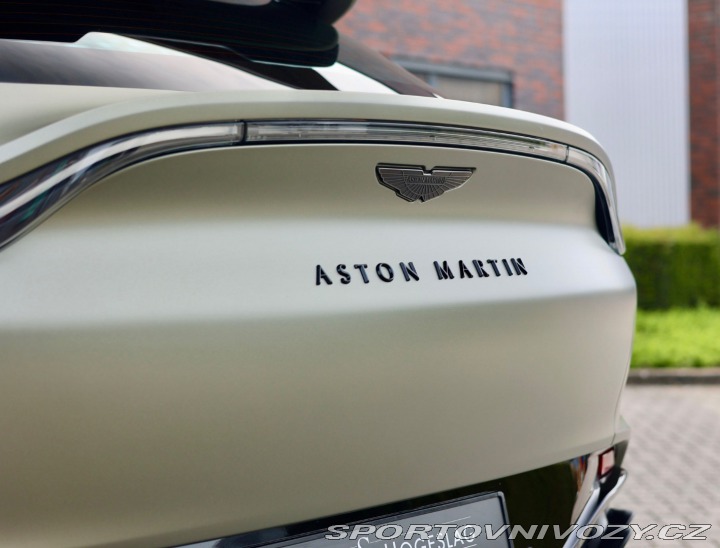 Aston Martin DBX 707 *PLNÁ VÝBAVA*Q-Satin 2023