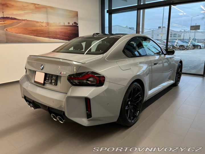 BMW M2 2024
