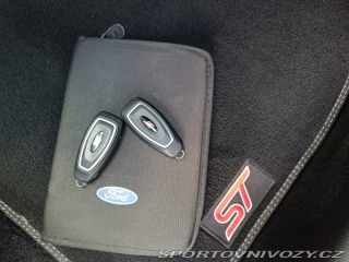 Ford Focus ST  2019