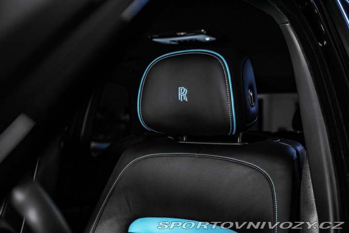 Rolls Royce Cullinan Black Badge TAŽNÉ/MASÁŽE/ 2022