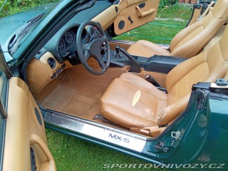 Mazda MX-5 1.6i British racing green 1990