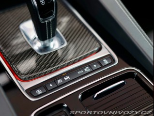 Jaguar F-Pace SVR AWD *HUD*Meridian*AC 2018
