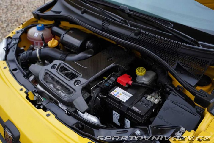 Abarth 695 Biposto Record PRODANO 2017