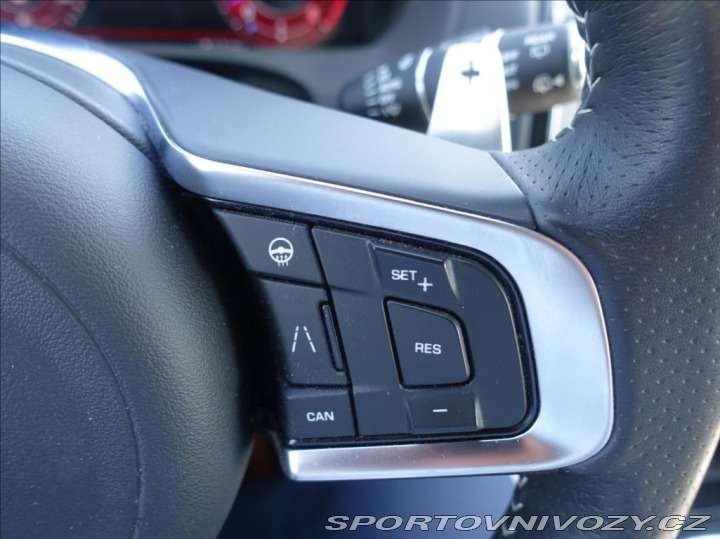 Jaguar F-Pace 5,0 SVR, 550HP,1.Maj,ČR,D 2019