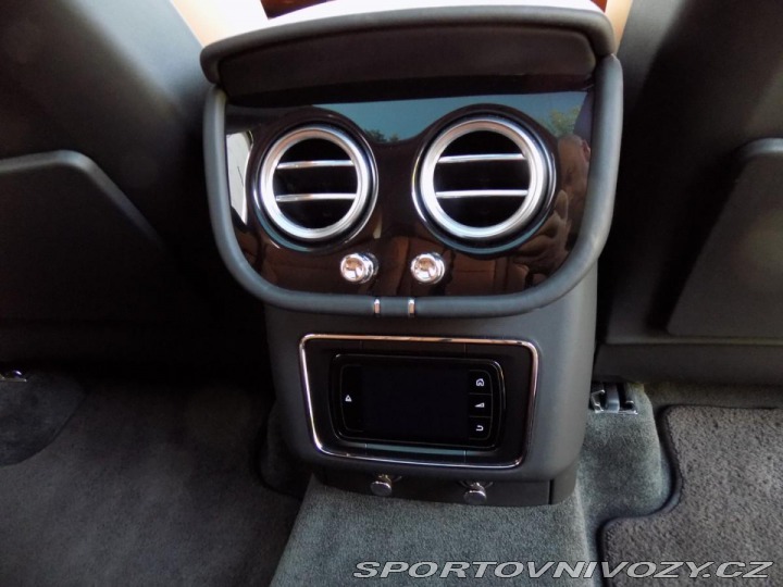 Bentley Bentayga V12/4WD/Night Vision/PANO 2018